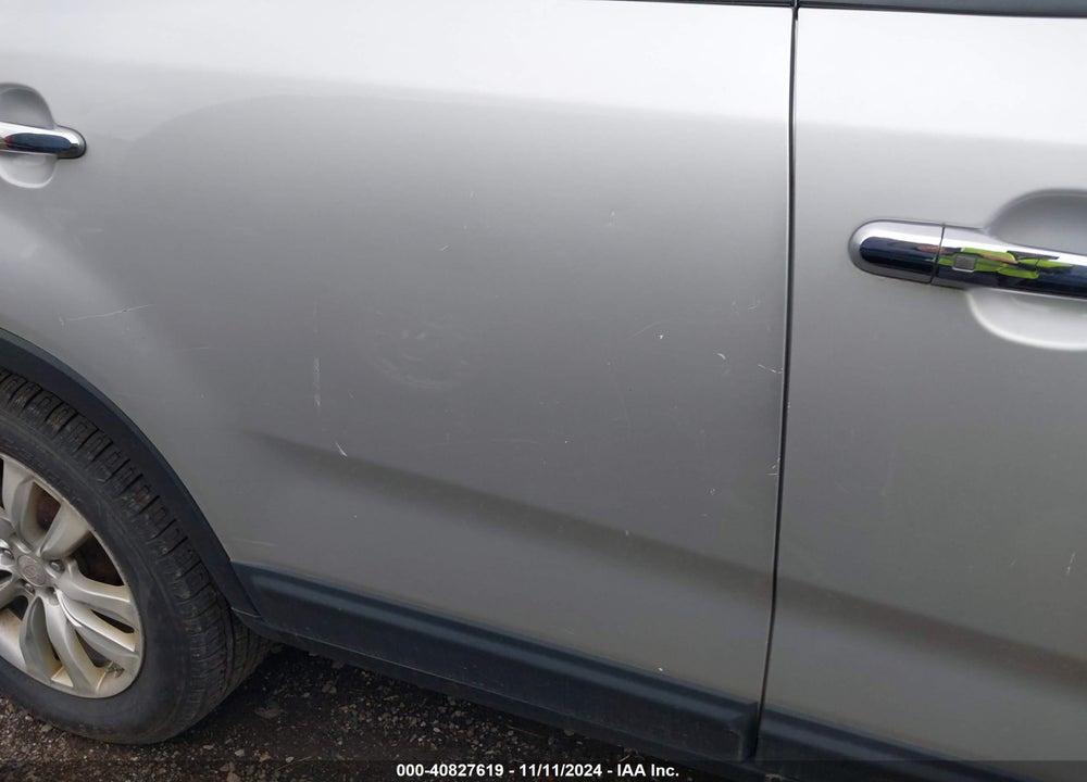 2011 KIA SORENTO EX VIN: 5XYKUCA10BG091192