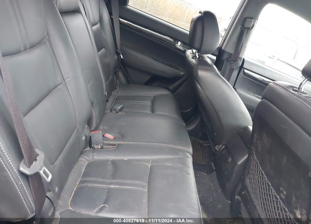 2011 KIA SORENTO EX VIN: 5XYKUCA10BG091192