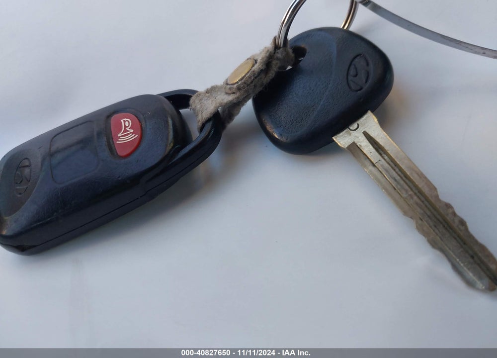 2013 HYUNDAI ELANTRA GLS VIN: KMHDH4AE3DU592550