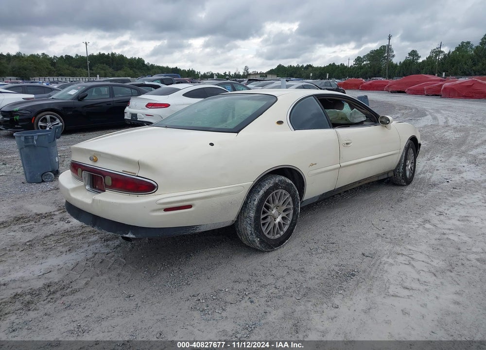 1998 BUICK RIVIERA VIN: 1G4GD2219W4706837