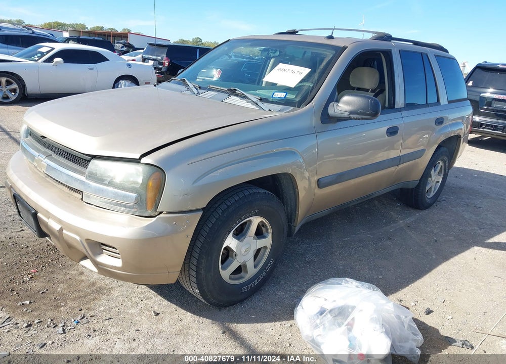 2005 CHEVROLET TRAILBLAZER LS VIN: 1GNDS13S052277989
