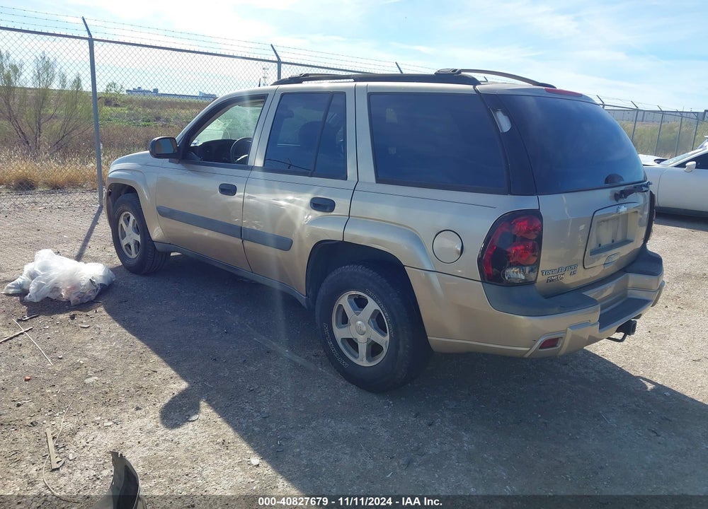 2005 CHEVROLET TRAILBLAZER LS VIN: 1GNDS13S052277989