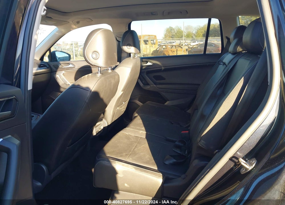 2018 VOLKSWAGEN TIGUAN 2.0T SE/2.0T SEL VIN: 3VV3B7AX7JM117053