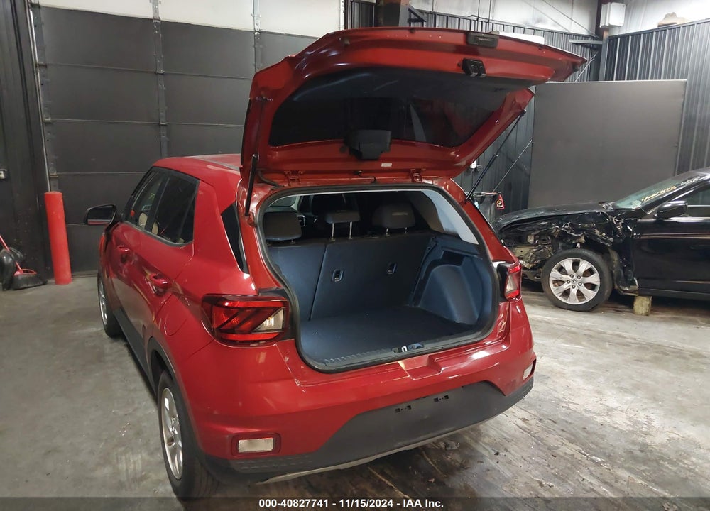2022 HYUNDAI VENUE SE VIN: KMHRB8A38NU201178