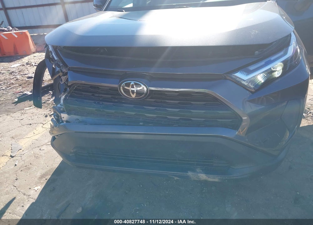 2022 TOYOTA RAV4 XLE VIN: 2T3W1RFV1NC180012