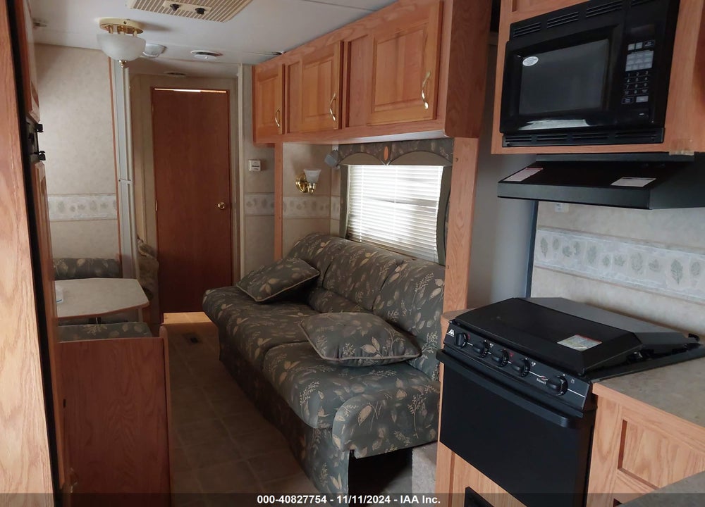2005 JAYCO JAY FLIGHT VIN: 1UJBJ02P151EN1751