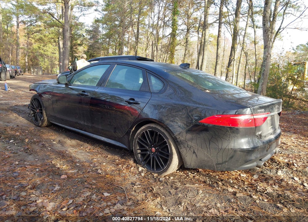 2017 JAGUAR XF VIN: SAJBL4BVXHCY27211