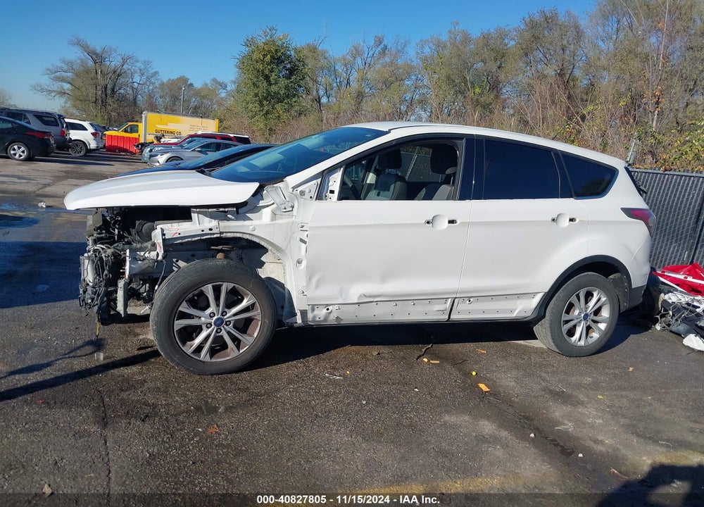2017 FORD ESCAPE SE VIN: 1FMCU9GD2HUA14061