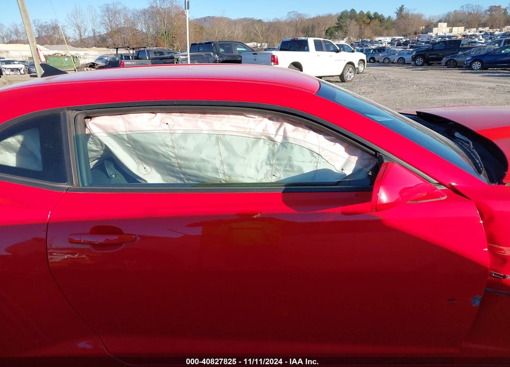 2014 CHEVROLET CAMARO VIN: 2G1FB1E34E9229929