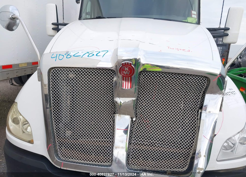 2017 KENWORTH T680 VIN: 1XKYDP9X5HJ149563