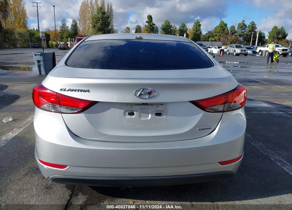 2015 HYUNDAI ELANTRA LIMITED VIN: 5NPDH4AE4FH572132