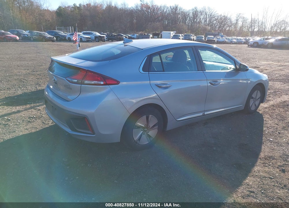 2020 HYUNDAI IONIQ HYBRID SE VIN: KMHC75LC7LU215119
