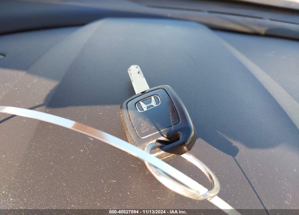 2018 HONDA CIVIC VIN: 2HGFC2F59JH583635
