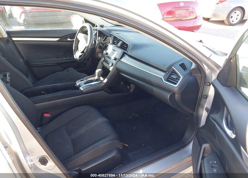 2018 HONDA CIVIC VIN: 2HGFC2F59JH583635