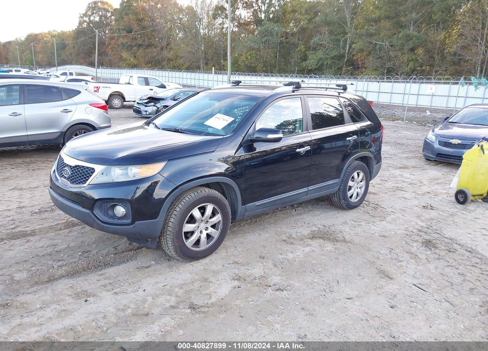 2011 KIA SORENTO LX VIN: 5XYKT3A14BG031838