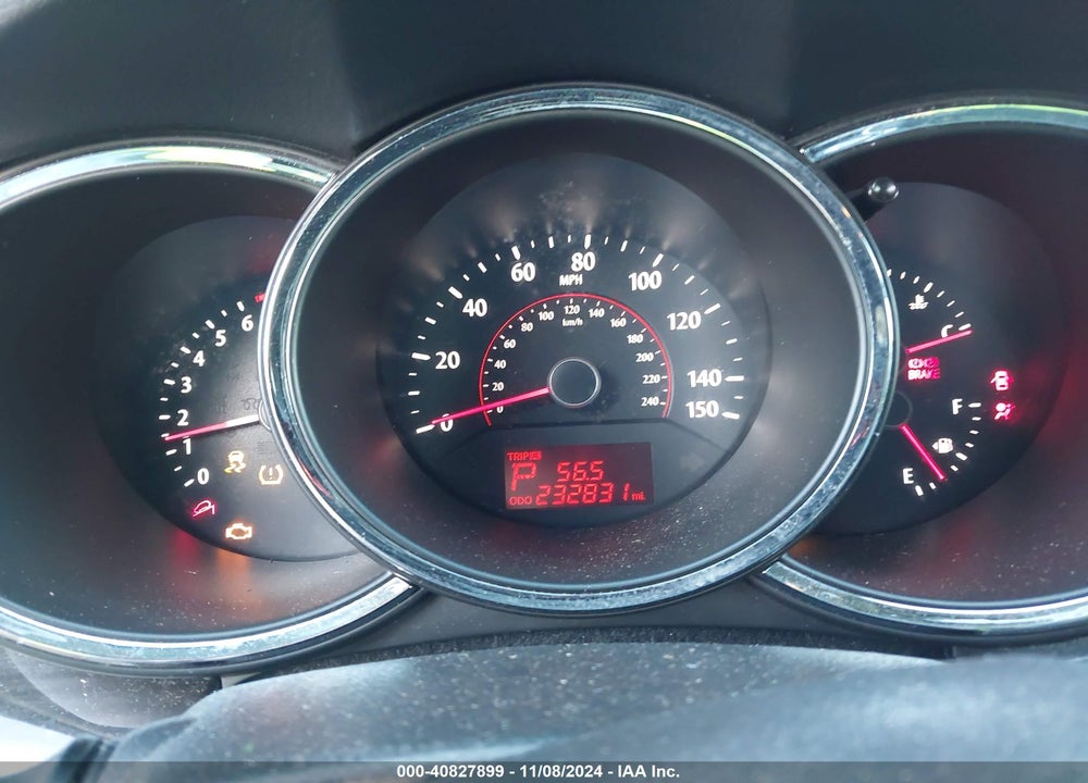 2011 KIA SORENTO LX VIN: 5XYKT3A14BG031838