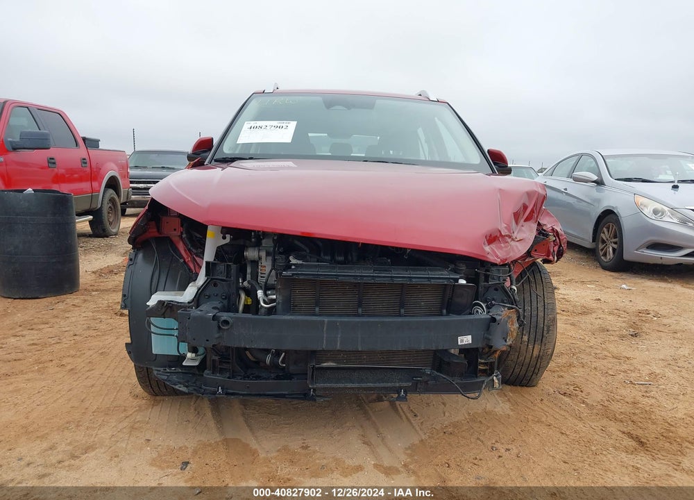 2024 HYUNDAI VENUE SEL VIN: KMHRC8A36RU282751