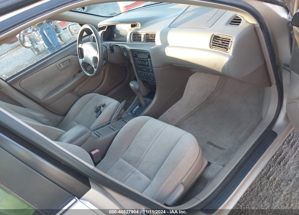 2001 TOYOTA CAMRY LE VIN: 4T1BG22K41U861749
