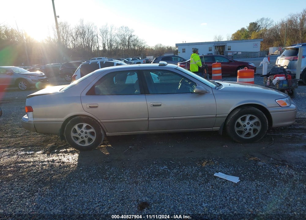 2001 TOYOTA CAMRY LE VIN: 4T1BG22K41U861749