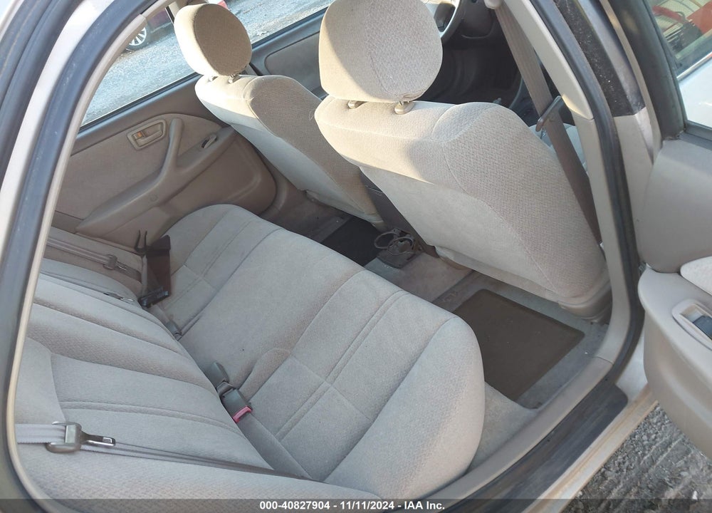 2001 TOYOTA CAMRY LE VIN: 4T1BG22K41U861749
