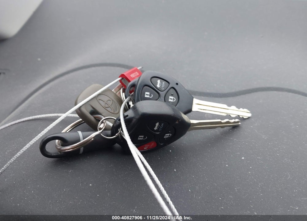 2011 TOYOTA COROLLA LE VIN: 2T1BU4EE3BC543490