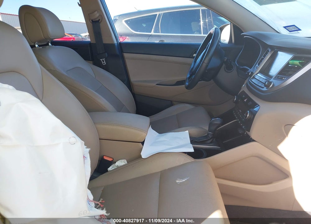2016 HYUNDAI TUCSON LIMITED VIN: KM8J33A22GU169531