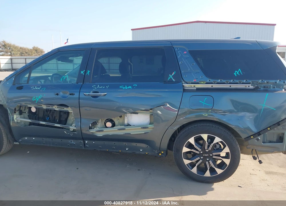 2022 KIA CARNIVAL MPV EX VIN: KNDNC5H33N6167255