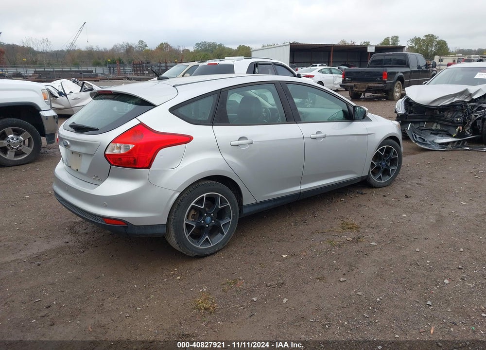 2013 FORD FOCUS SE VIN: 1FADP3K24DL225030
