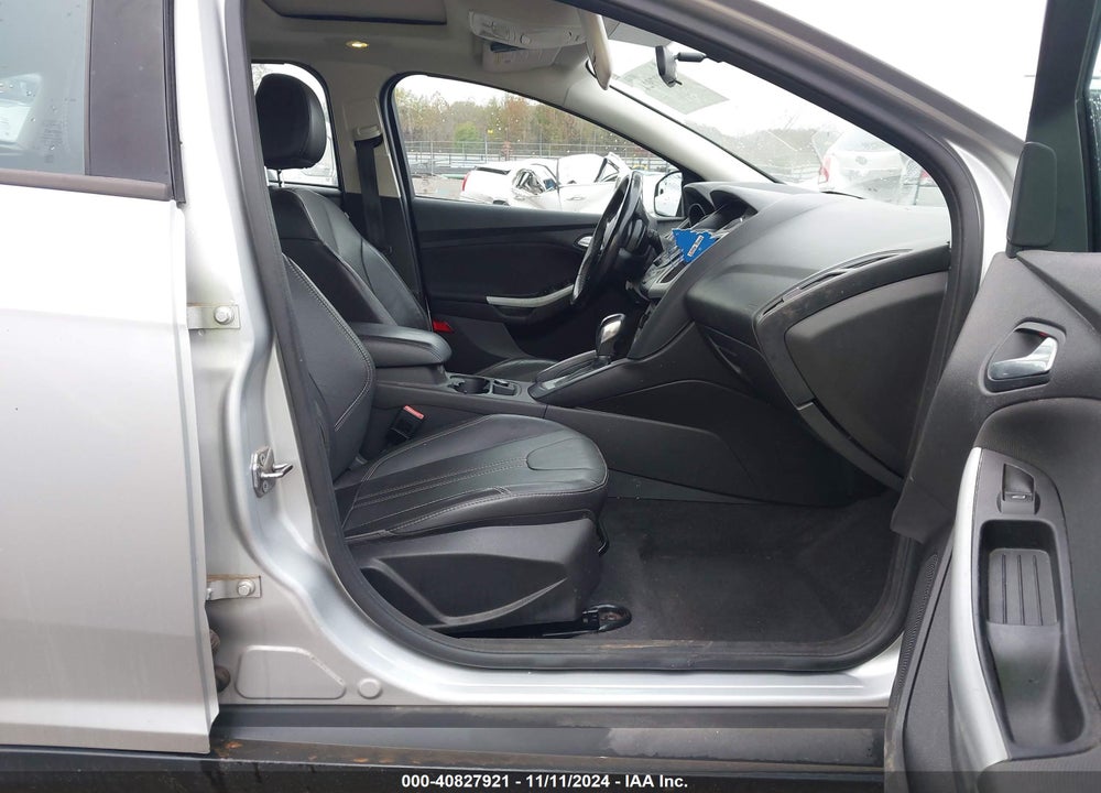 2013 FORD FOCUS SE VIN: 1FADP3K24DL225030