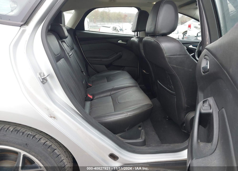 2013 FORD FOCUS SE VIN: 1FADP3K24DL225030