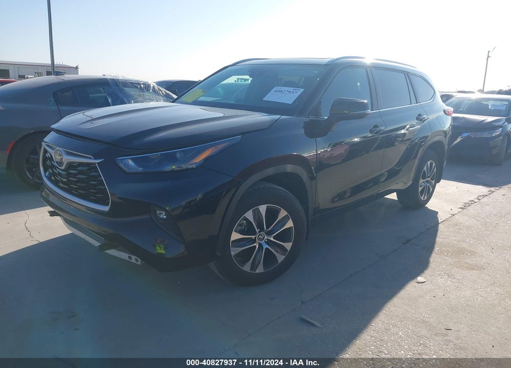 2023 TOYOTA HIGHLANDER XLE VIN: 5TDKDRBH7PS021620