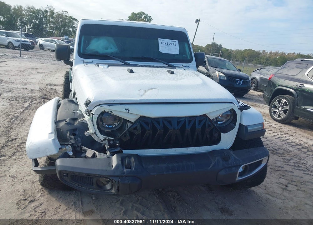 2018 JEEP WRANGLER UNLIMITED SAHARA 4X4 VIN: 1C4HJXEGXJW167897