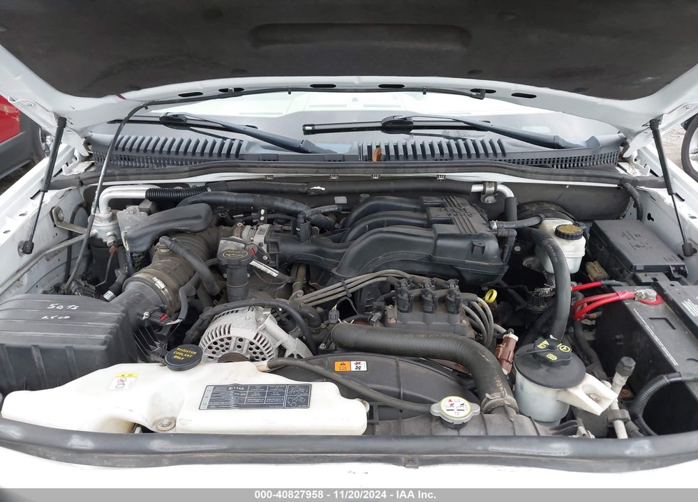 2006 FORD EXPLORER XLT VIN: 1FMEU73E16ZA16640