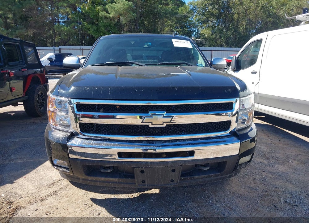2009 CHEVROLET SILVERADO 1500 LT VIN: 3GCEC23029G179557