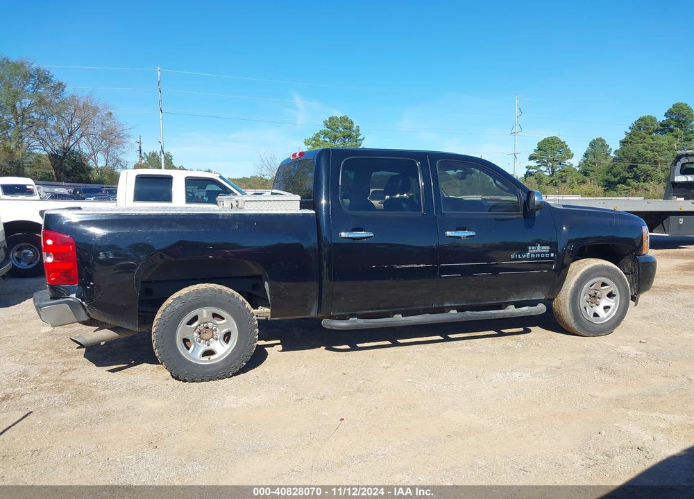 2009 CHEVROLET SILVERADO 1500 LT VIN: 3GCEC23029G179557