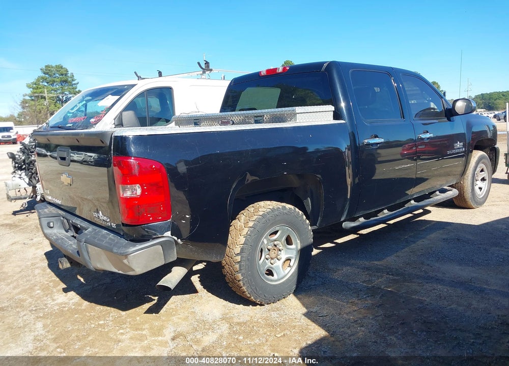 2009 CHEVROLET SILVERADO 1500 LT VIN: 3GCEC23029G179557