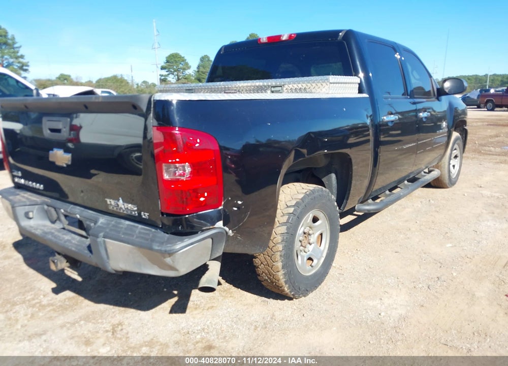 2009 CHEVROLET SILVERADO 1500 LT VIN: 3GCEC23029G179557