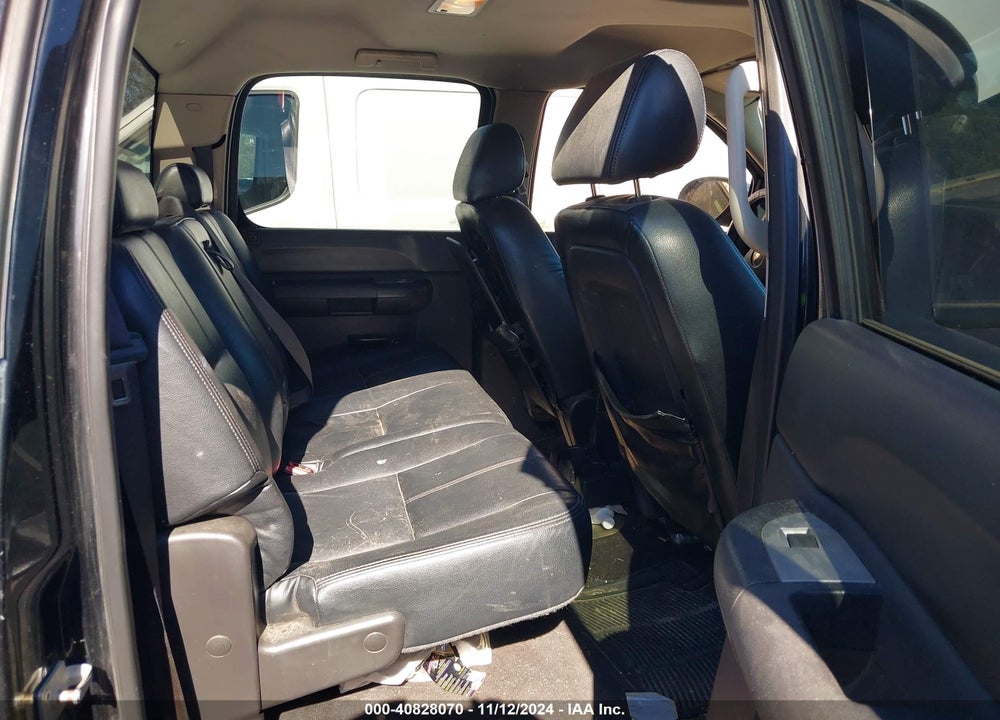 2009 CHEVROLET SILVERADO 1500 LT VIN: 3GCEC23029G179557