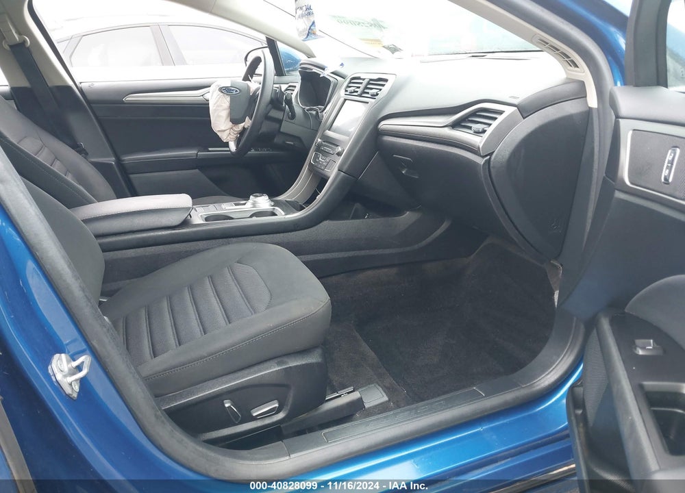 2017 FORD FUSION SE VIN: 3FA6P0HD7HR414441