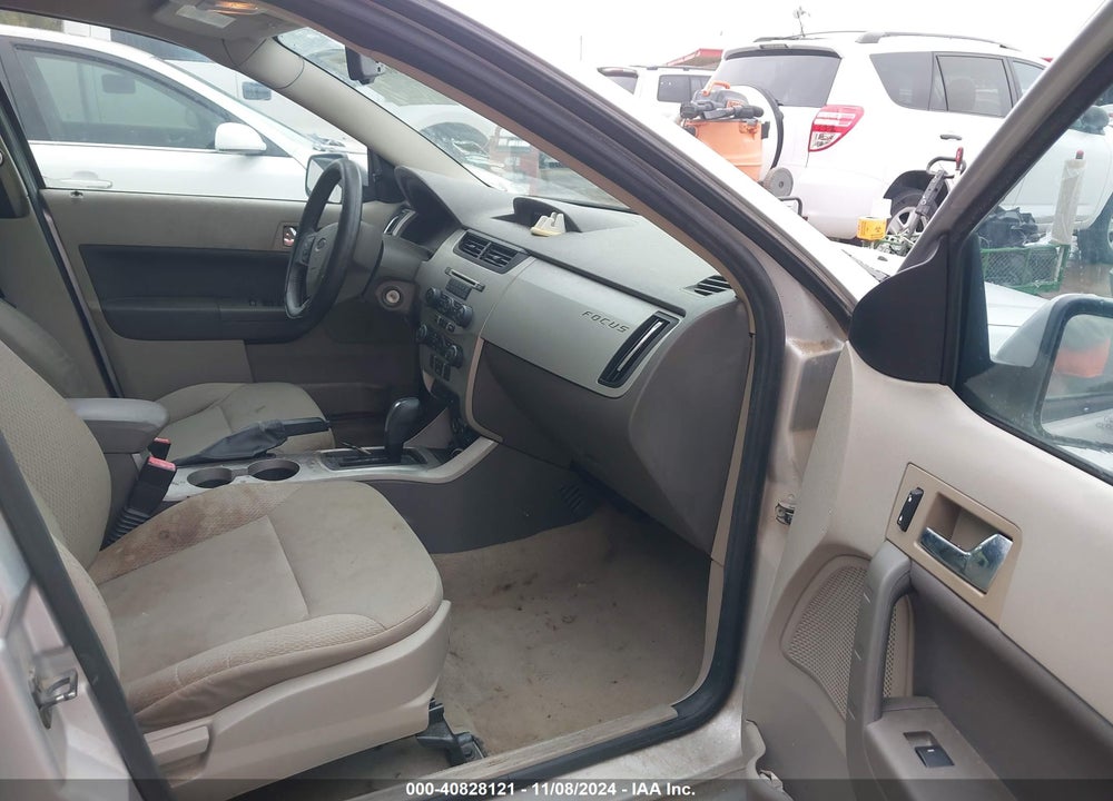2011 FORD FOCUS SES VIN: 1FAHP3GN4BW130211
