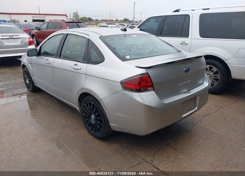 2011 FORD FOCUS SES VIN: 1FAHP3GN4BW130211
