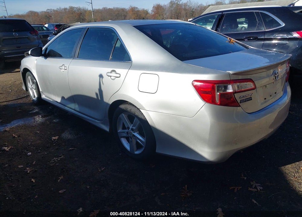 2012 TOYOTA CAMRY SE VIN: 4T1BF1FK1CU138290