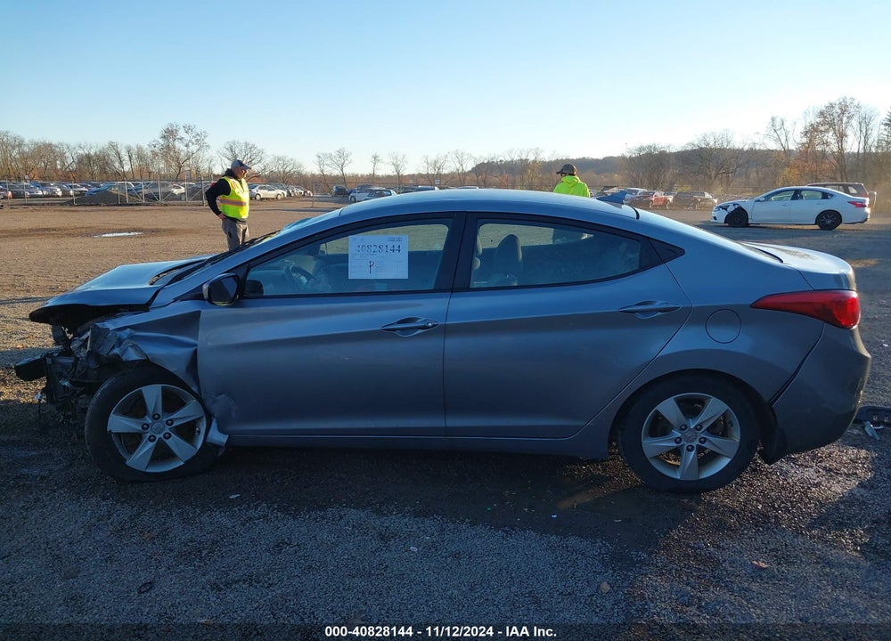 2013 HYUNDAI ELANTRA GLS VIN: KMHDH4AE2DU926681