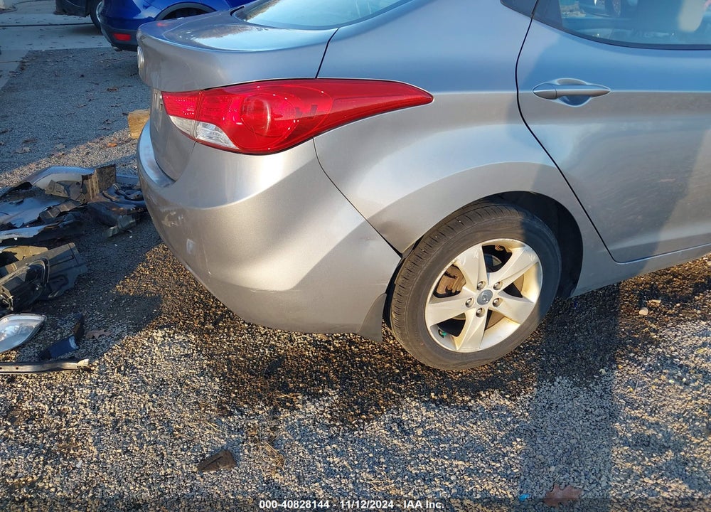 2013 HYUNDAI ELANTRA GLS VIN: KMHDH4AE2DU926681
