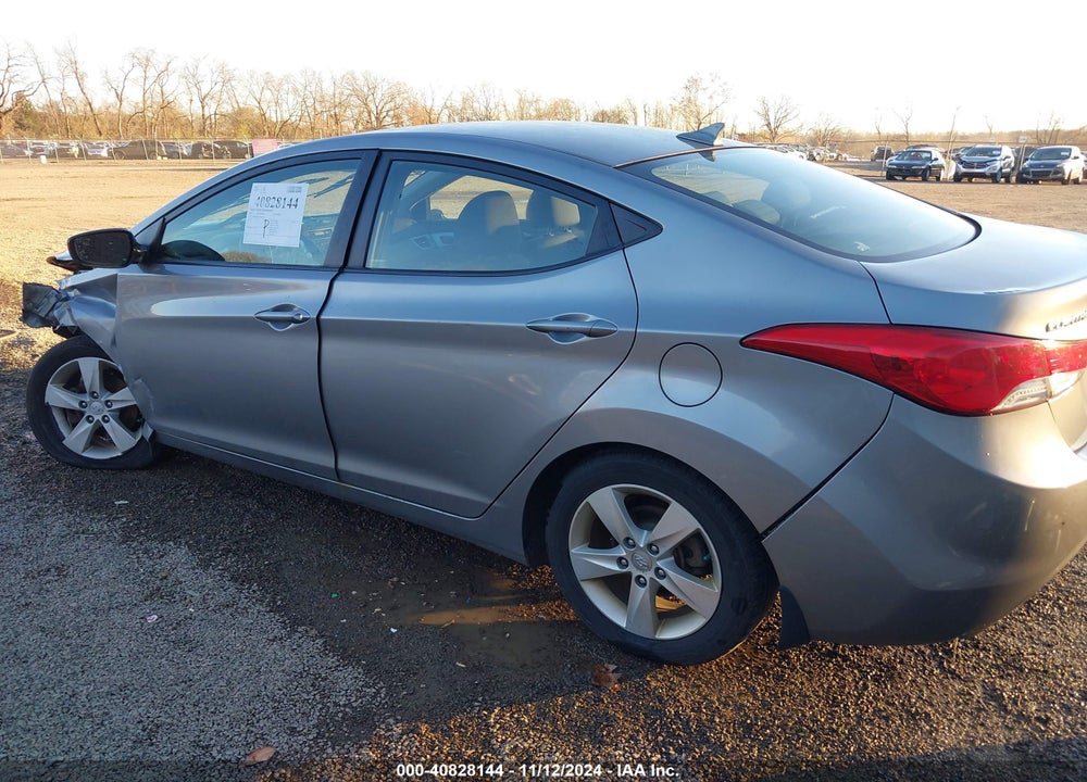2013 HYUNDAI ELANTRA GLS VIN: KMHDH4AE2DU926681