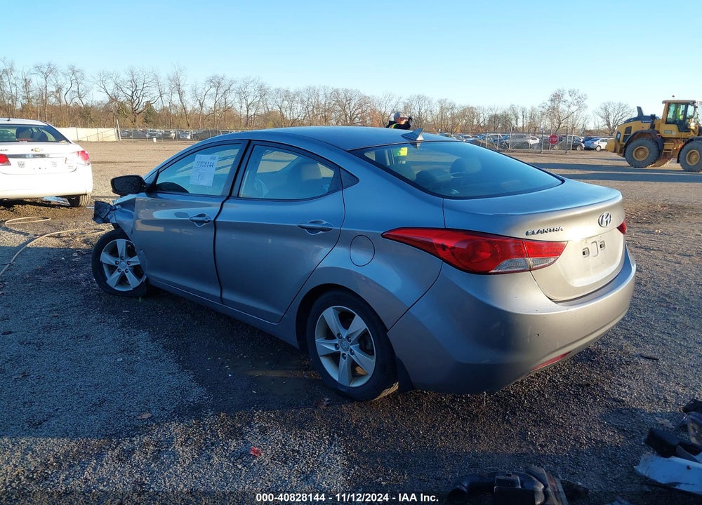 2013 HYUNDAI ELANTRA GLS VIN: KMHDH4AE2DU926681