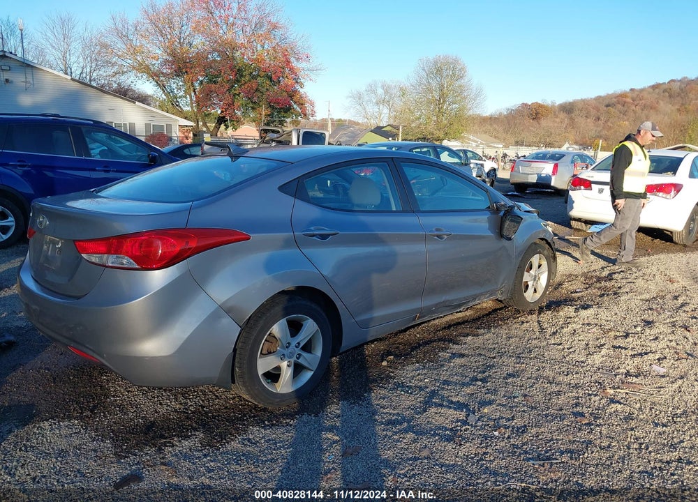 2013 HYUNDAI ELANTRA GLS VIN: KMHDH4AE2DU926681