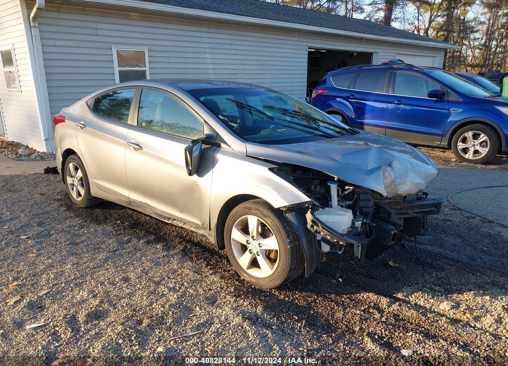 2013 HYUNDAI ELANTRA GLS VIN: KMHDH4AE2DU926681