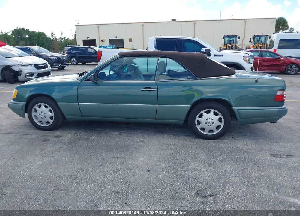 1994 MERCEDES-BENZ E 320 VIN: WDBEA66E0RC023720