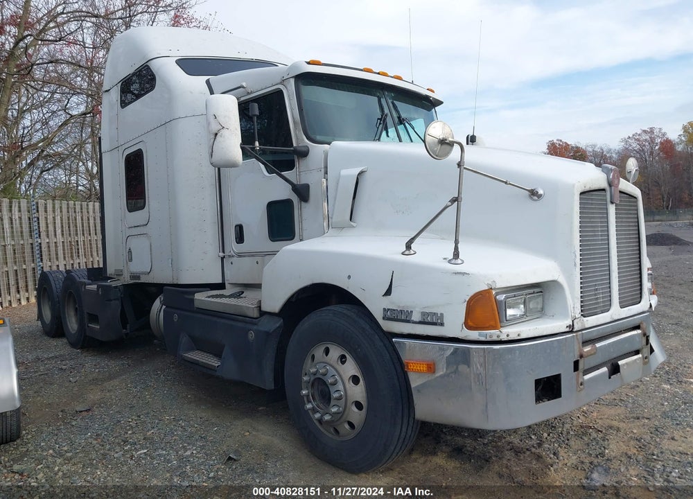 2003 KENWORTH T600 T600 VIN: 1XKADB9X43J383397
